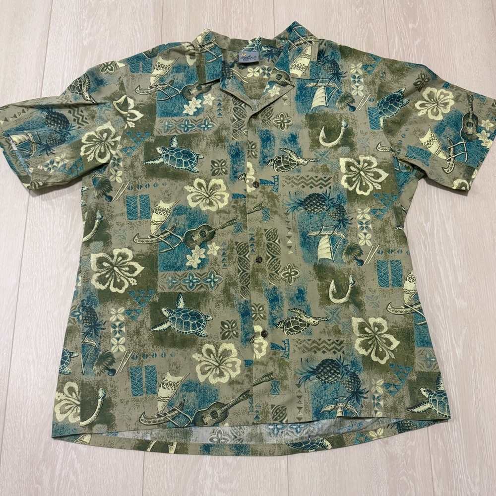 3/$10 Royal Creations Green Turtle Ukulele Plumeria Hawaiian Shirt